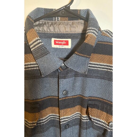 Wrangler Men’s 2XL Flannel Shirt Blue Brown Striped Button Up Long Sleeve - Picture 5 of 5